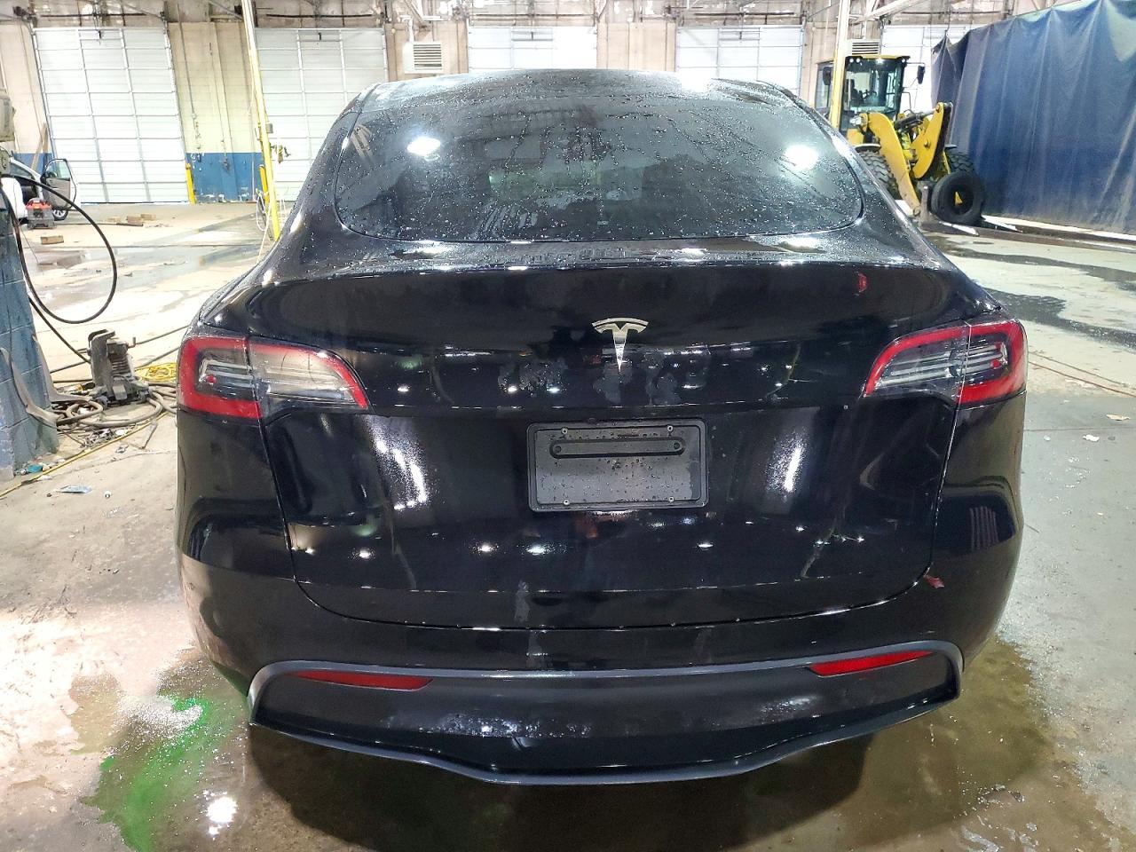 2024 Tesla Model Y - Image 6