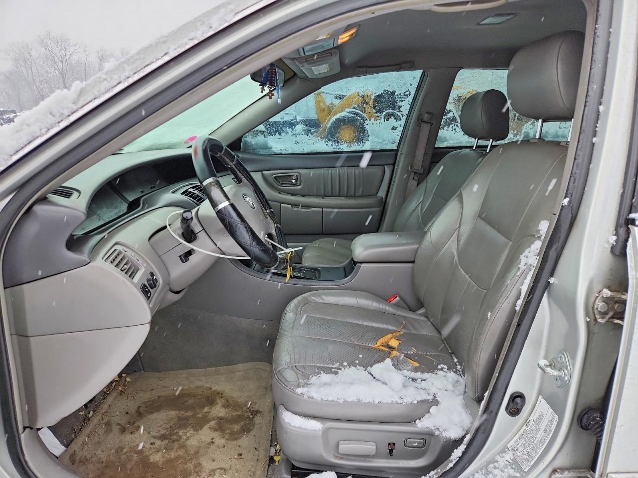 2003 Toyota Avalon - Image 7