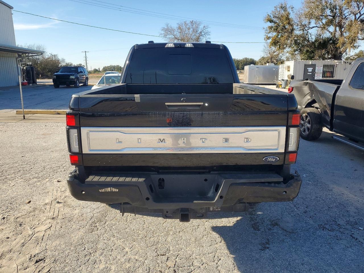 2022 Ford F250 Super Duty - Фото 6