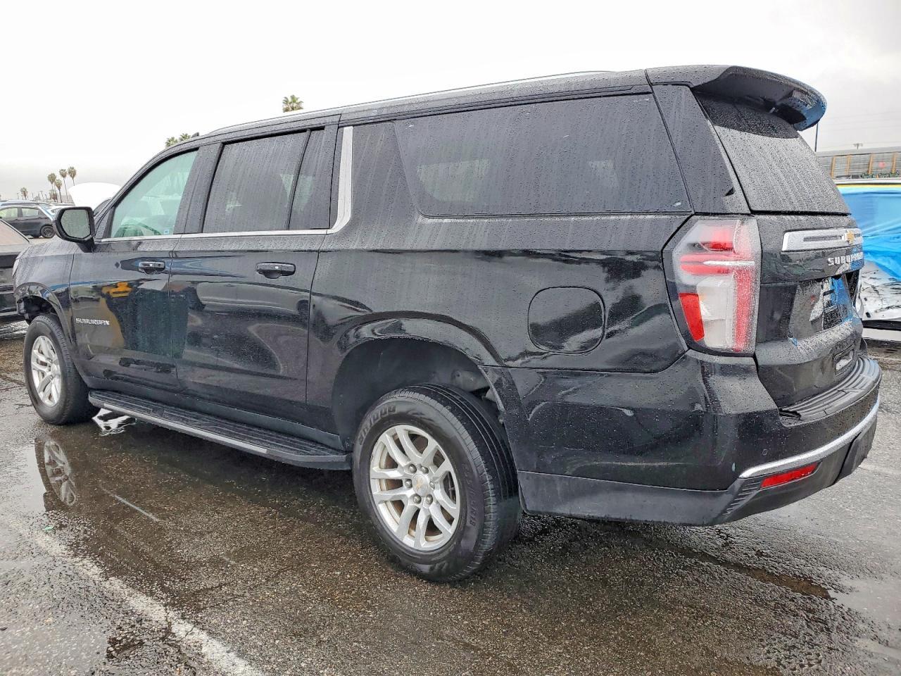 2023 Chevrolet Suburban C1500 Ls - Image 2
