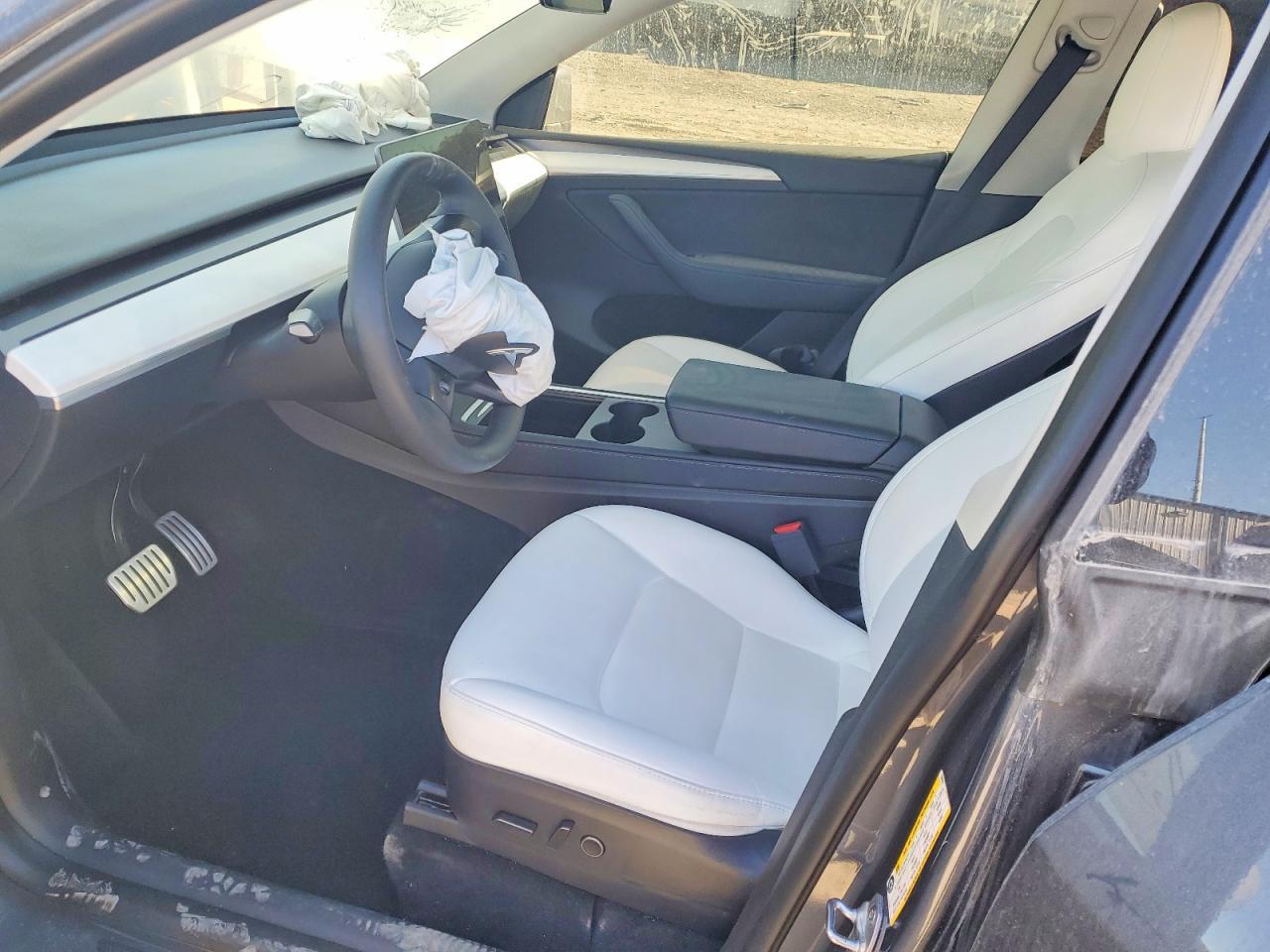 2022 Tesla Model Y - Image 7