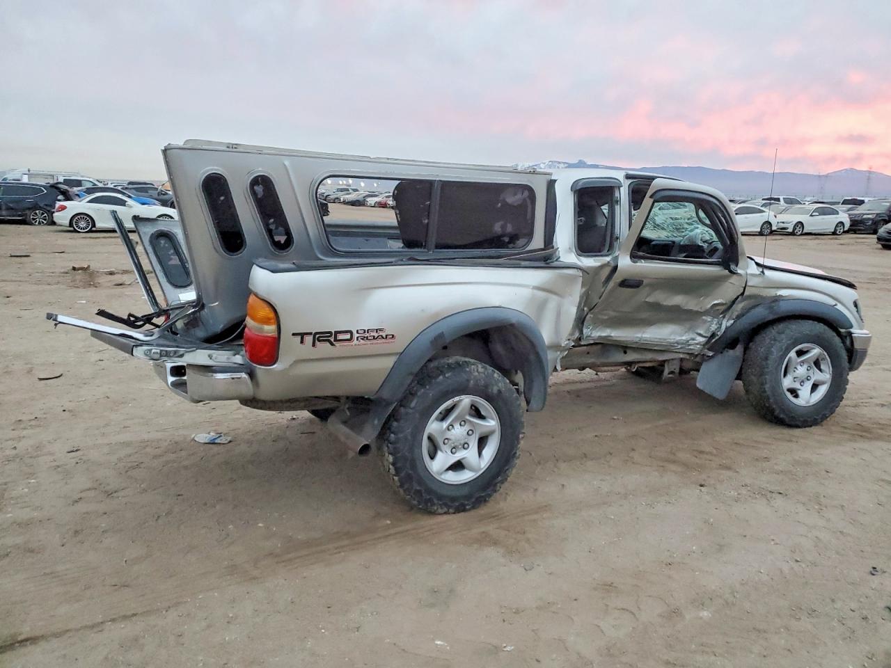 2004 Toyota Tacoma Xtracab Prerunner - Image 3
