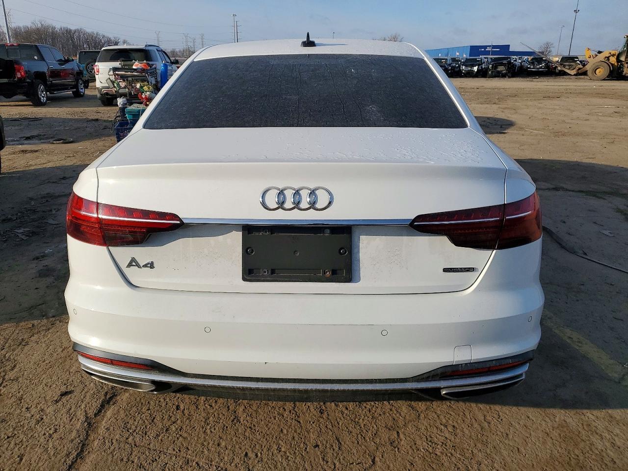 2022 Audi A4 Premium Plus 45 - Фото 6