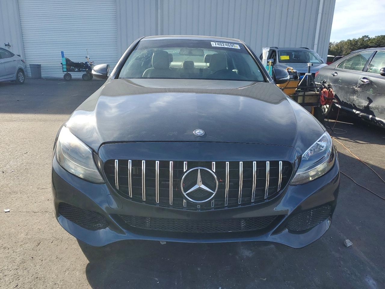 2015 Mercedes-Benz C 300 4Matic - Фото 5