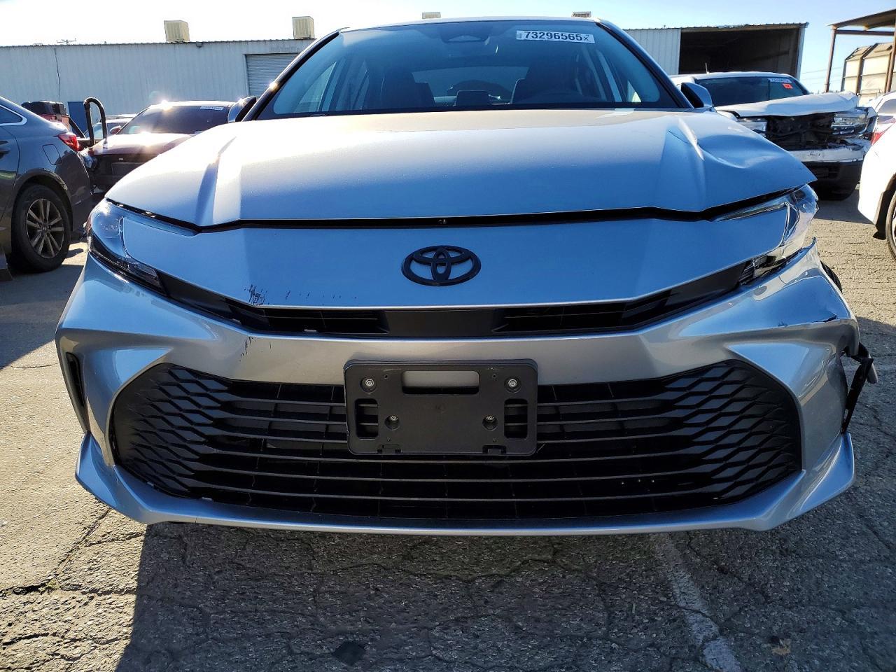 2025 Toyota Camry Xse - Image 5