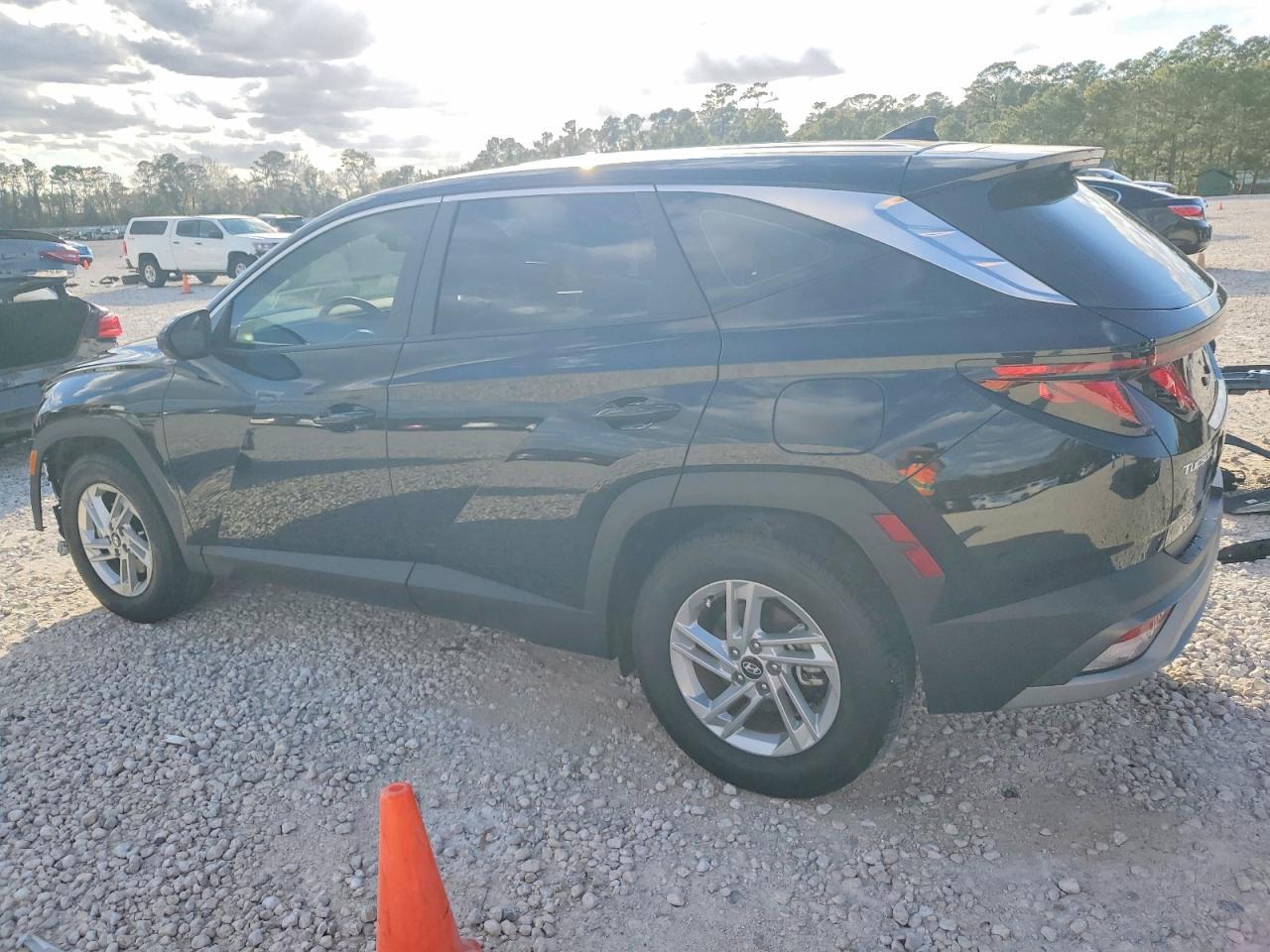 2025 Hyundai Tucson Se - Фото 2