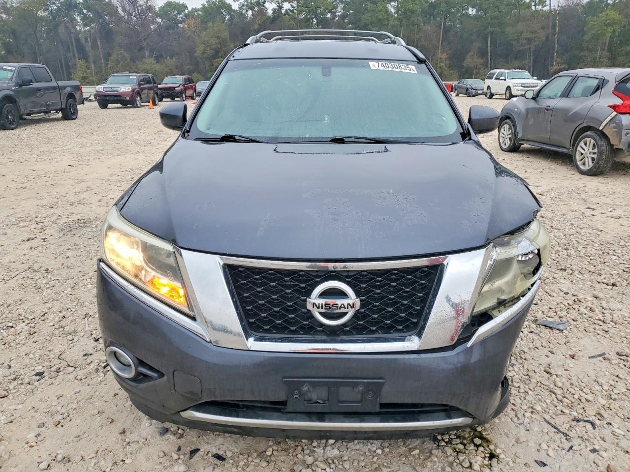 2013 Nissan Pathfinder S - Image 5