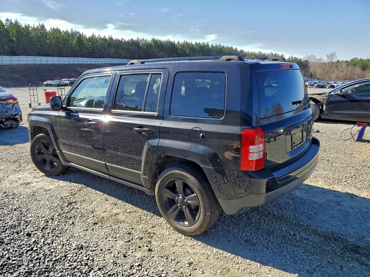 2014 Jeep Patriot Sport - Image 2