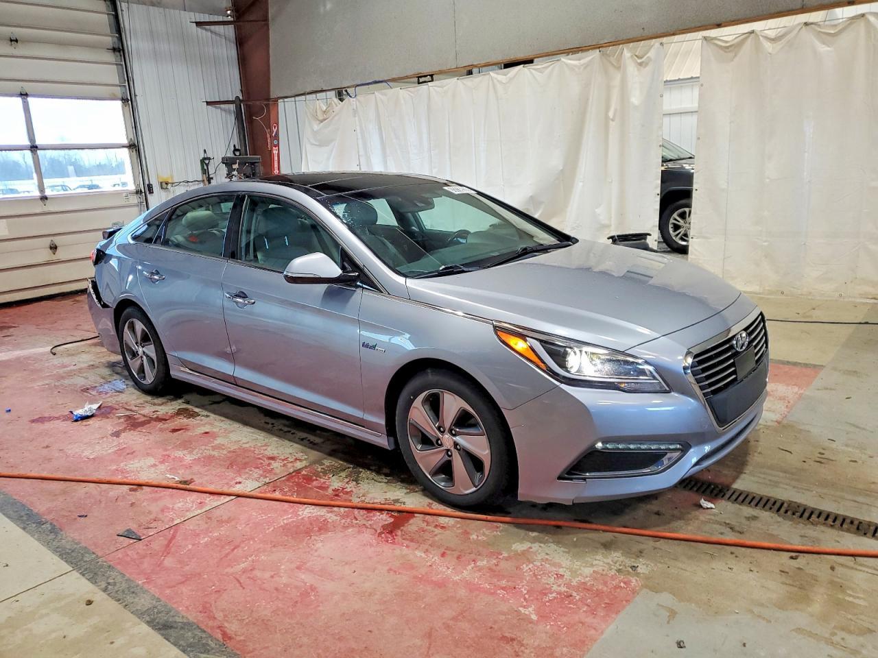 2016 Hyundai Sonata Hybrid Limited - Image 4