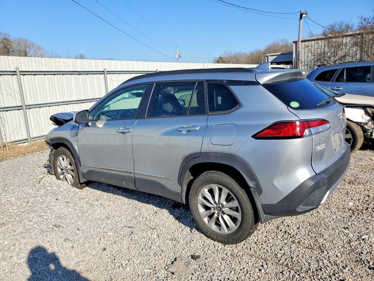 2022 Toyota Corolla Cross Le - Фото 2