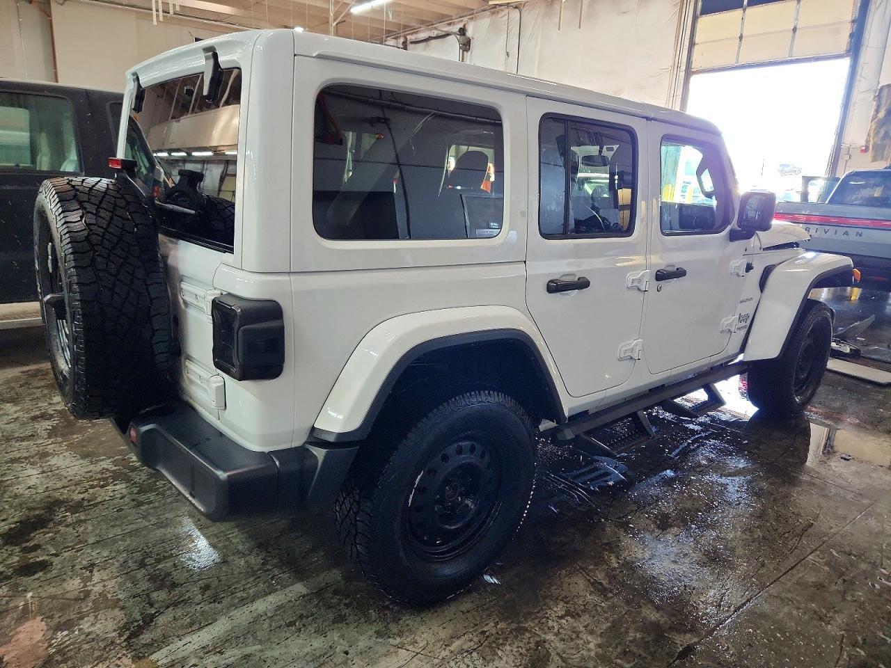 2021 Jeep Wrangler Unlimited Sahara - Фото 3