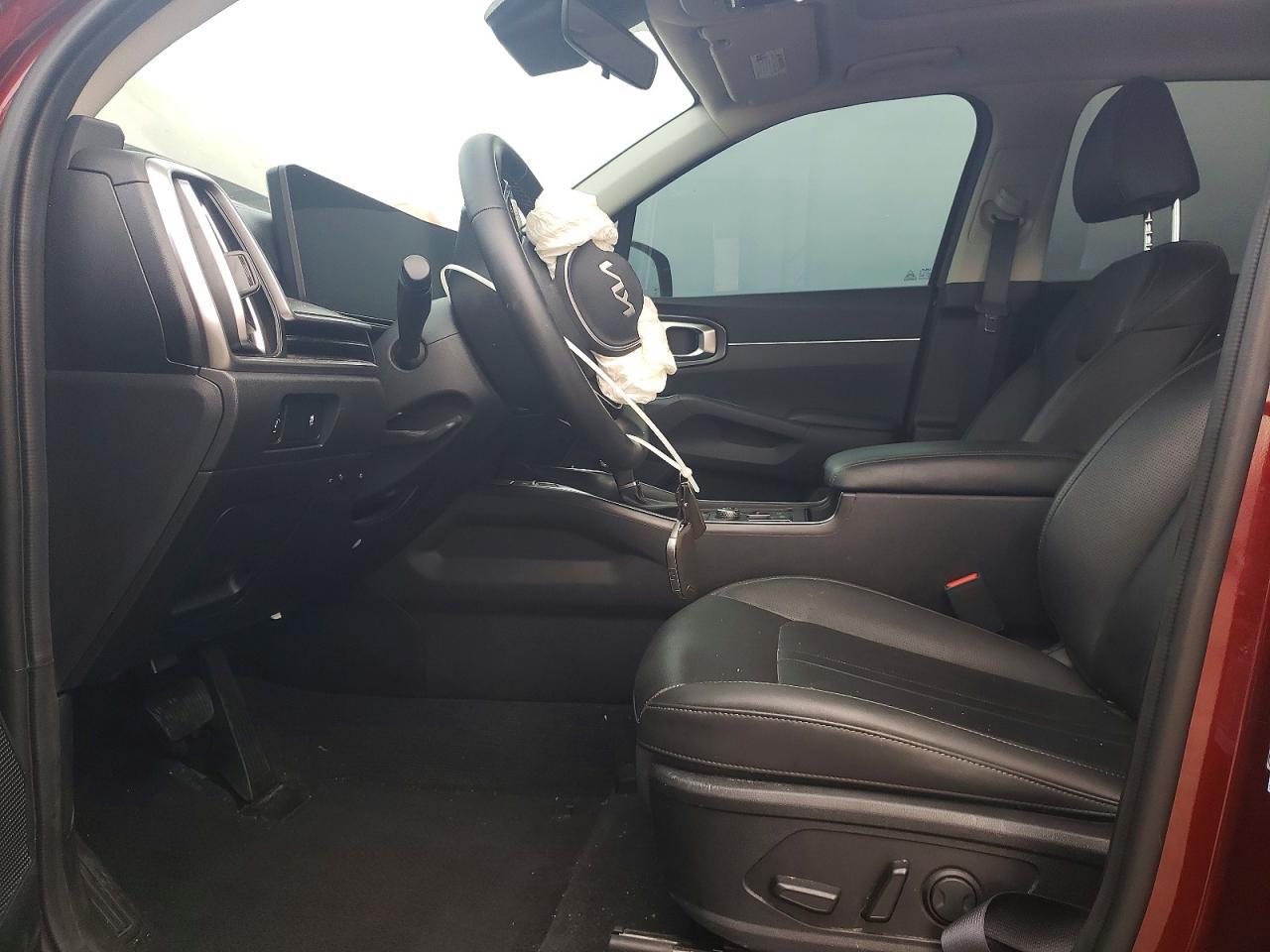 2024 Kia Sorento S - Image 7