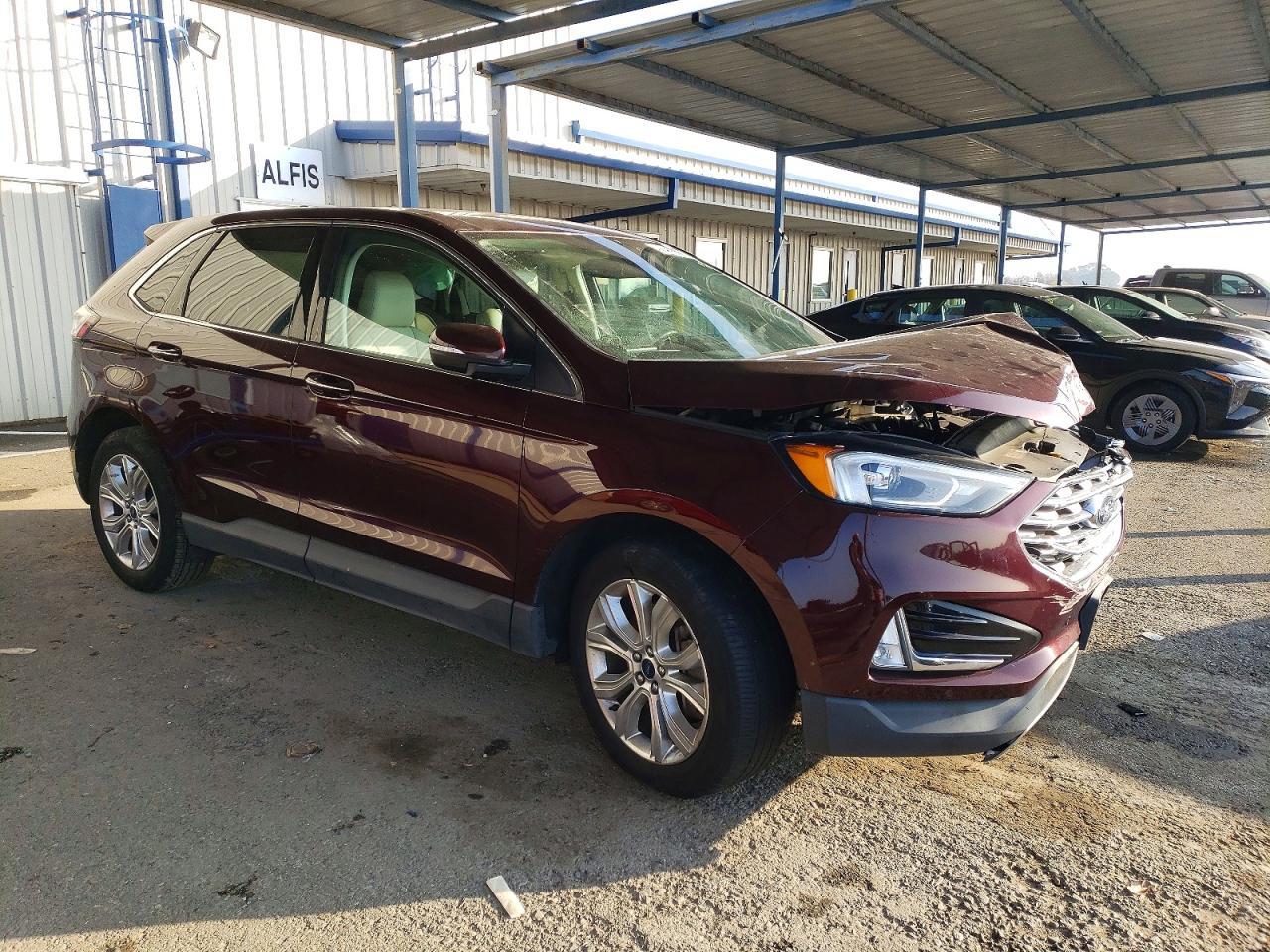 2021 Ford Edge Titanium - Фото 4