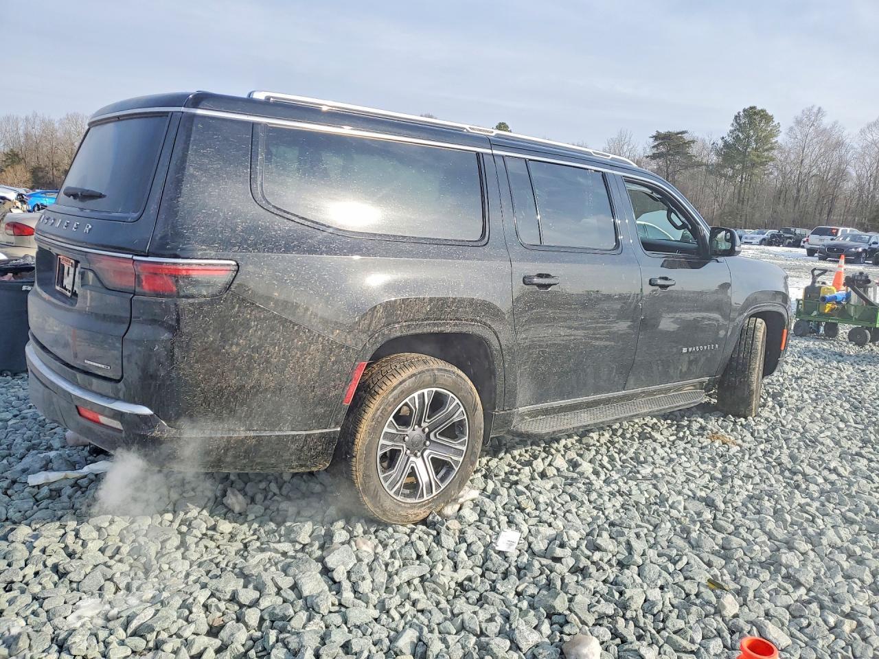 2024 Jeep Wagoneer L Series Ii - Image 3