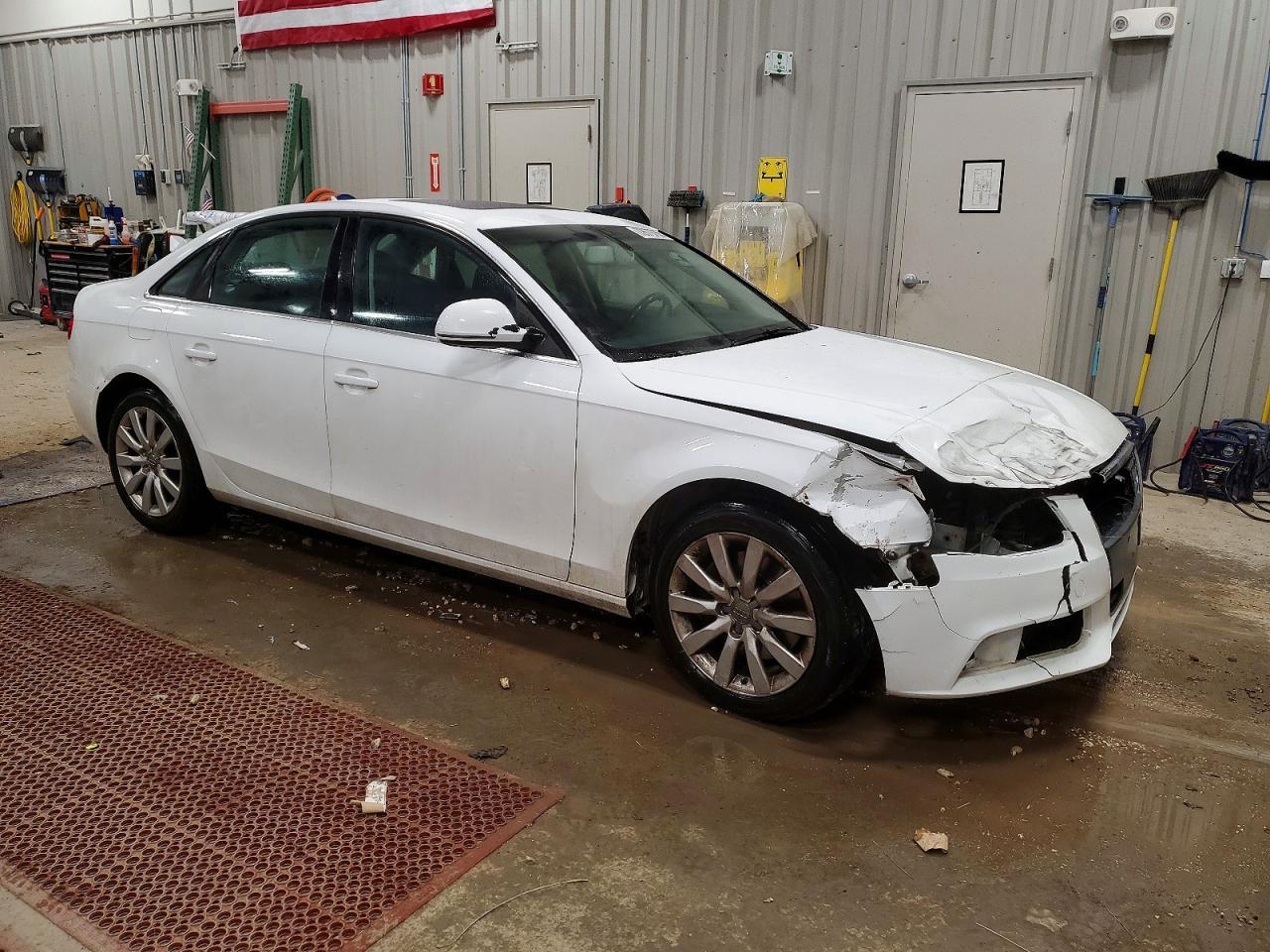 2009 Audi A4 Premium Plus - Фото 4