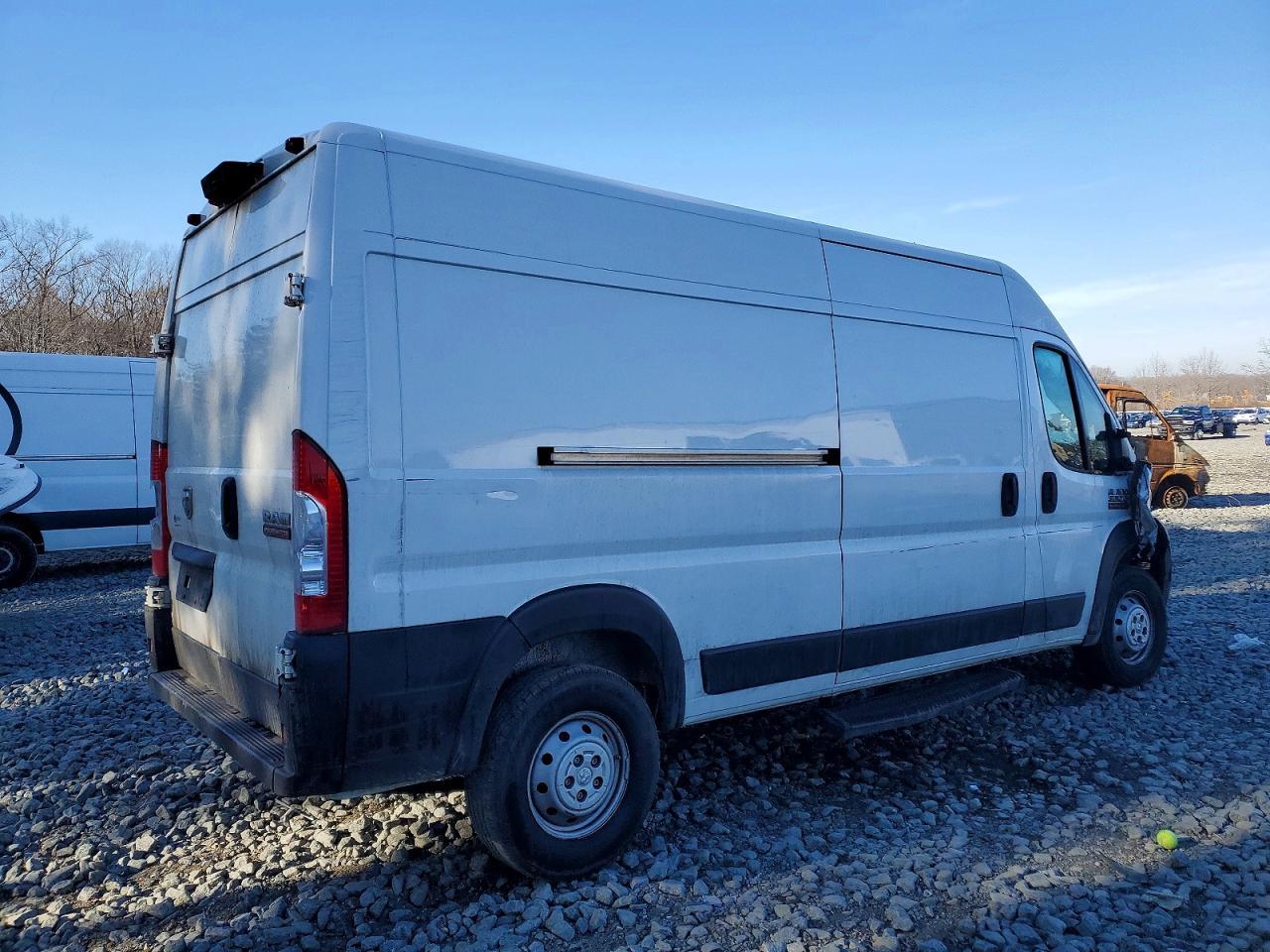 2021 Ram Promaster 2500 Delivery Van - Фото 3