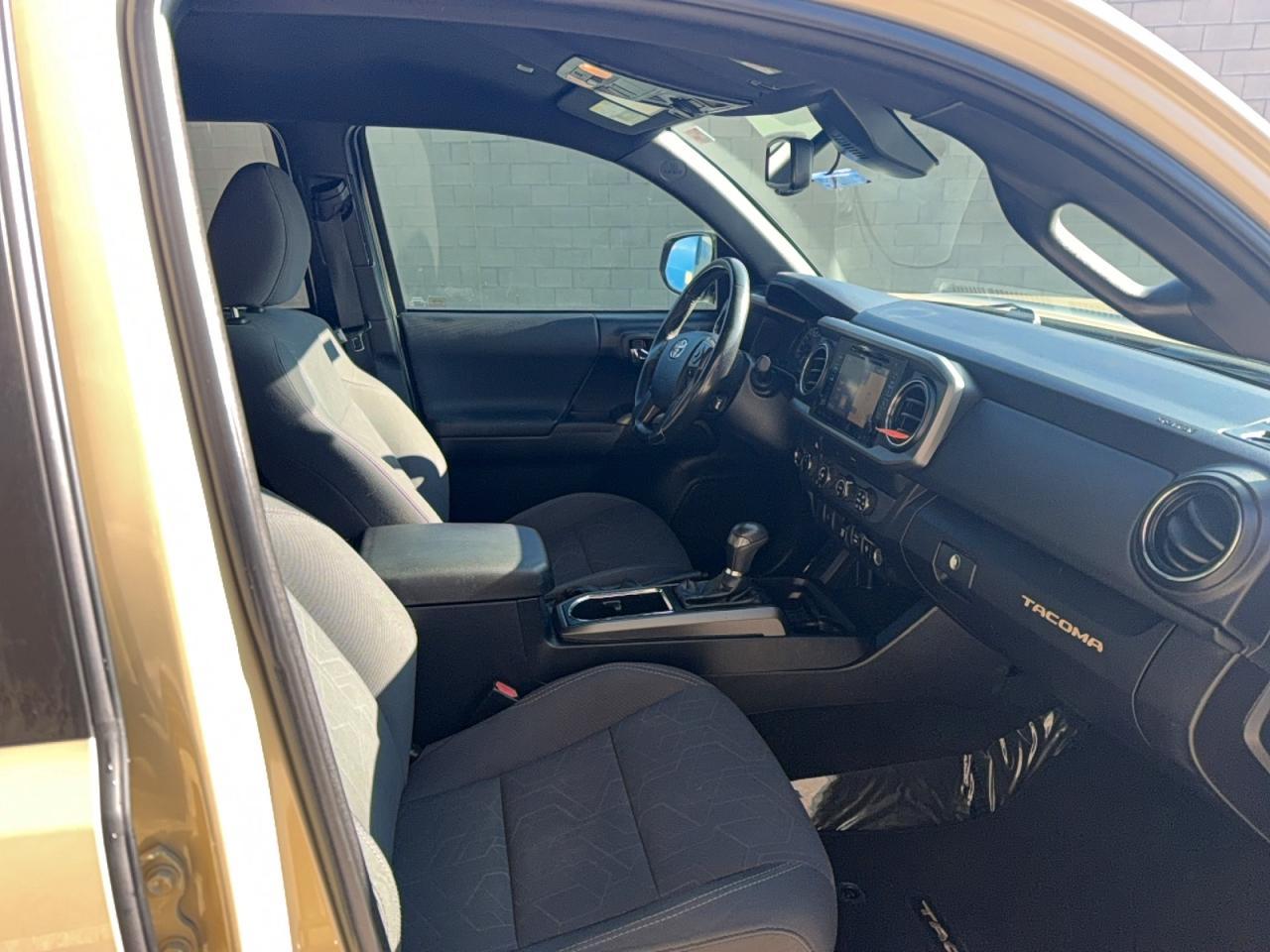 2019 Toyota Tacoma Double Cab - Image 5