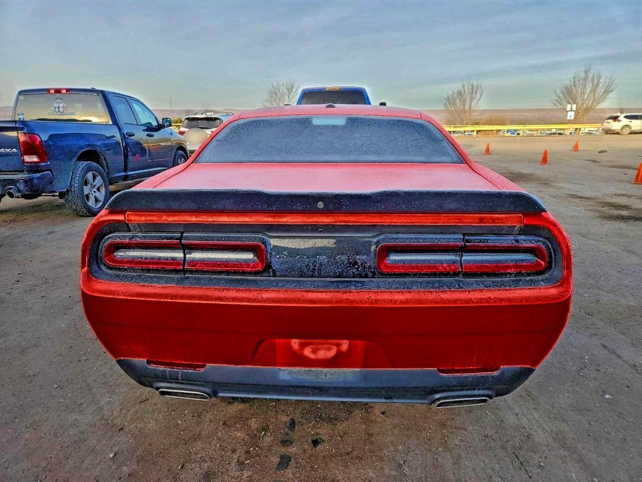 2022 Dodge Challenger Sxt - Image 6