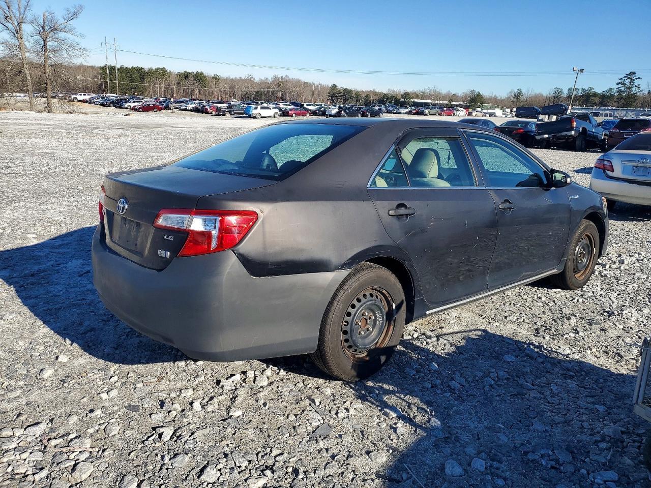 2014 Toyota Camry Hybrid - Фото 3
