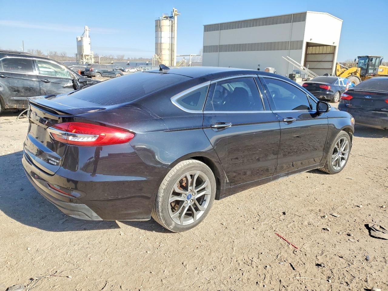 2020 Ford Fusion Titanium - Image 3