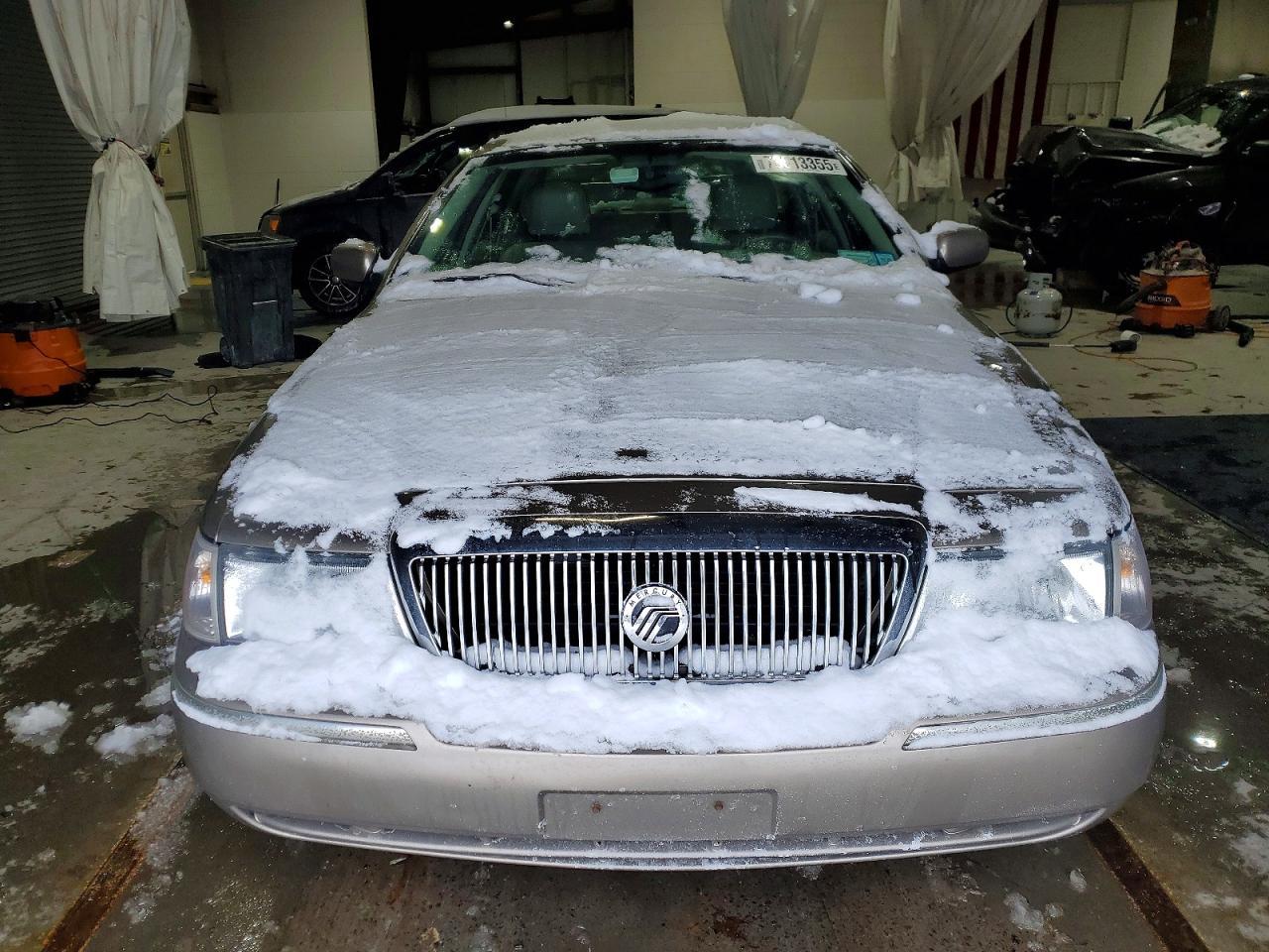 2005 Mercury Grand Marquis Ls - Image 5