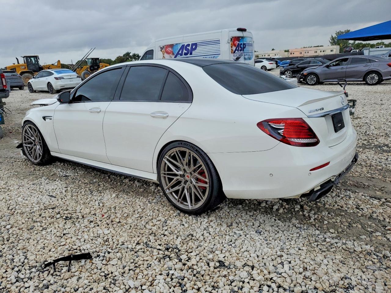 2020 Mercedes-Benz E 63 Amg-S 4Matic - Фото 2