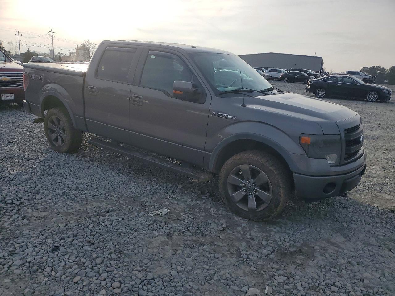2014 Ford F150 Supercrew - Фото 4