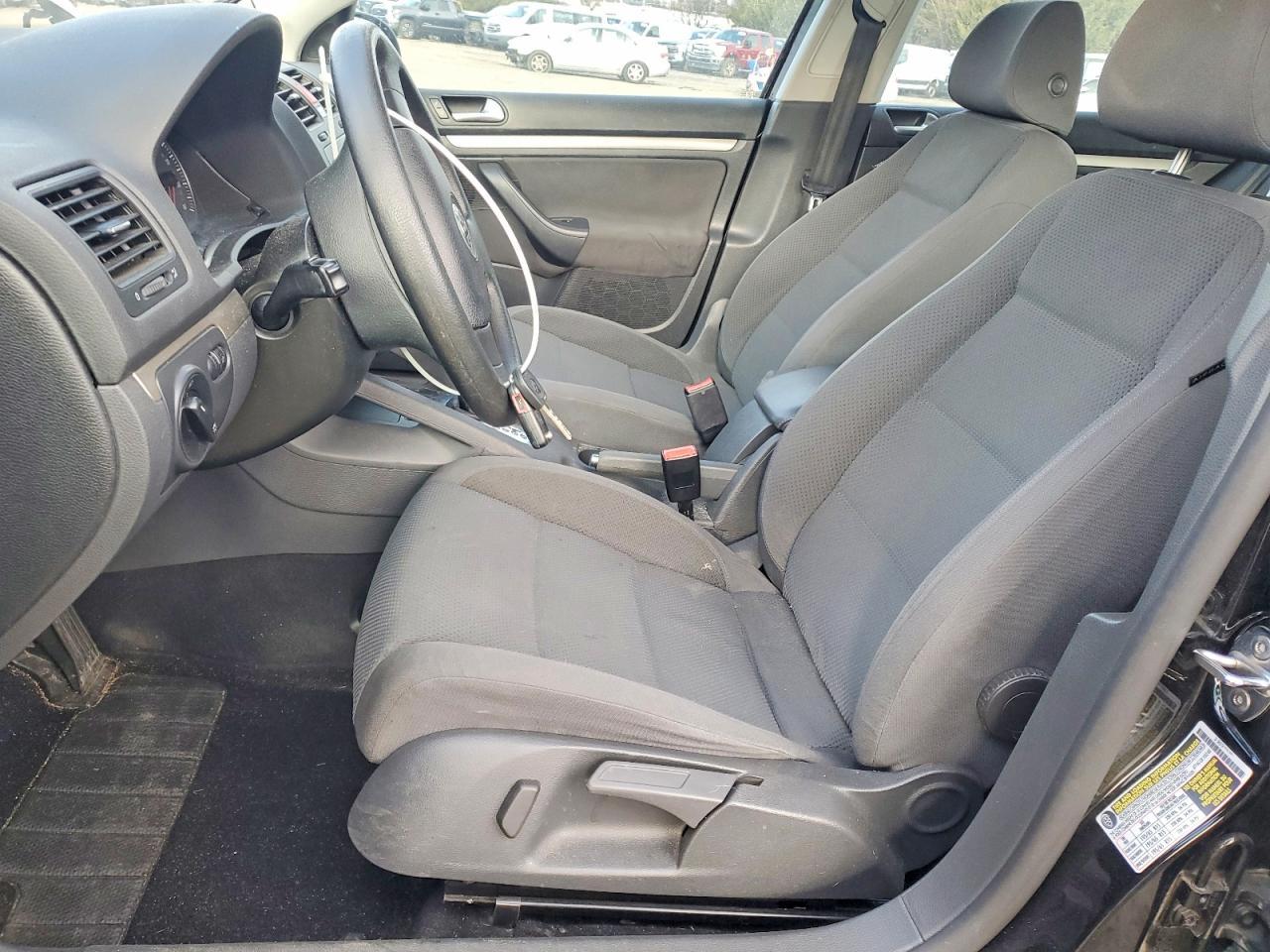 2009 Volkswagen Rabbit - Фото 7