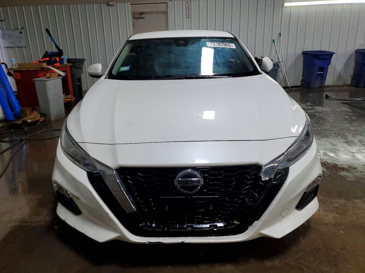 2021 Nissan Altima 2.5 Sv - Фото 5