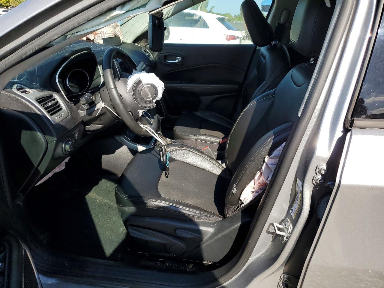 2021 Jeep Compass Latitude - Фото 7