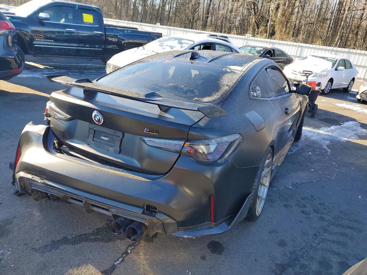 2022 BMW M4 Competition - Фото 3