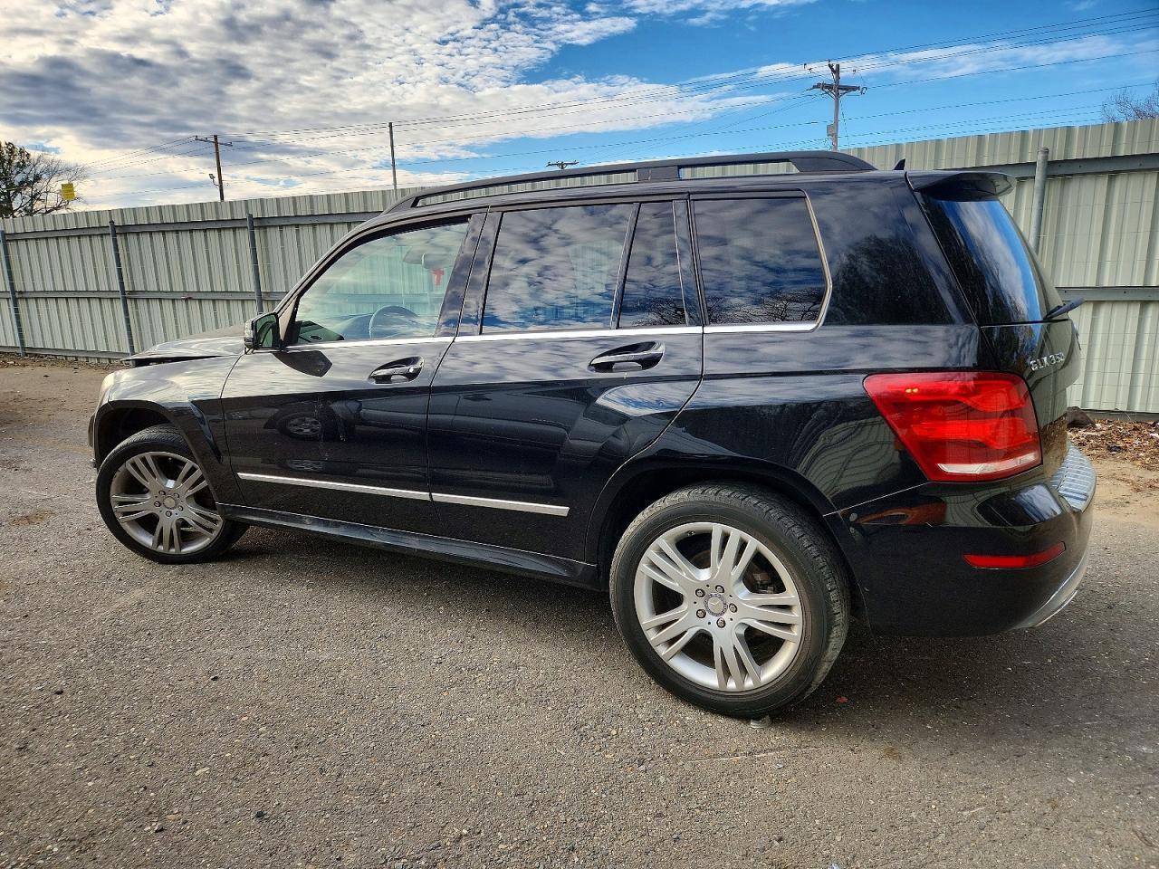 2015 Mercedes-Benz Glk 350 4Matic - Image 2