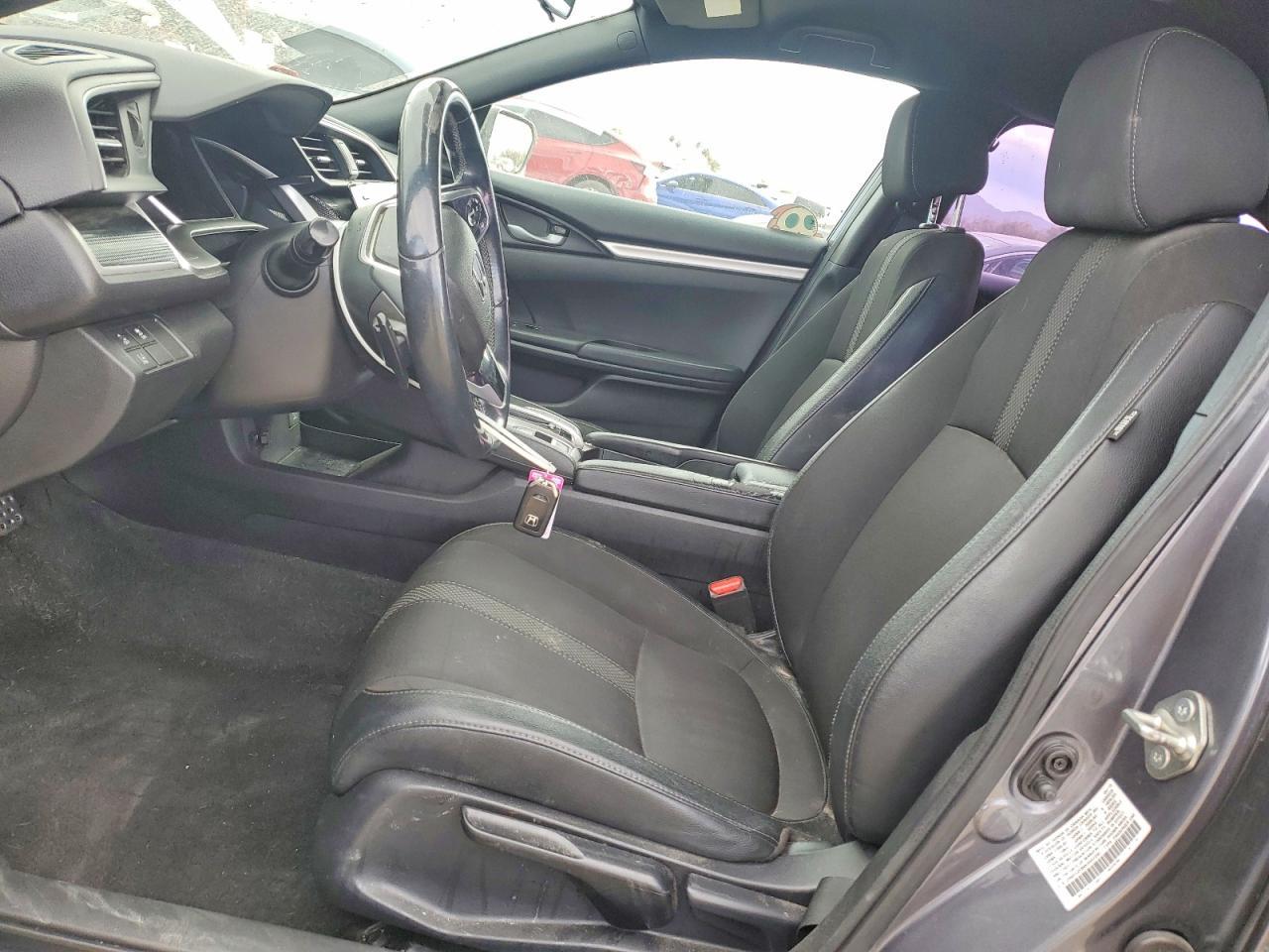 2019 Honda Civic Sport - Image 7