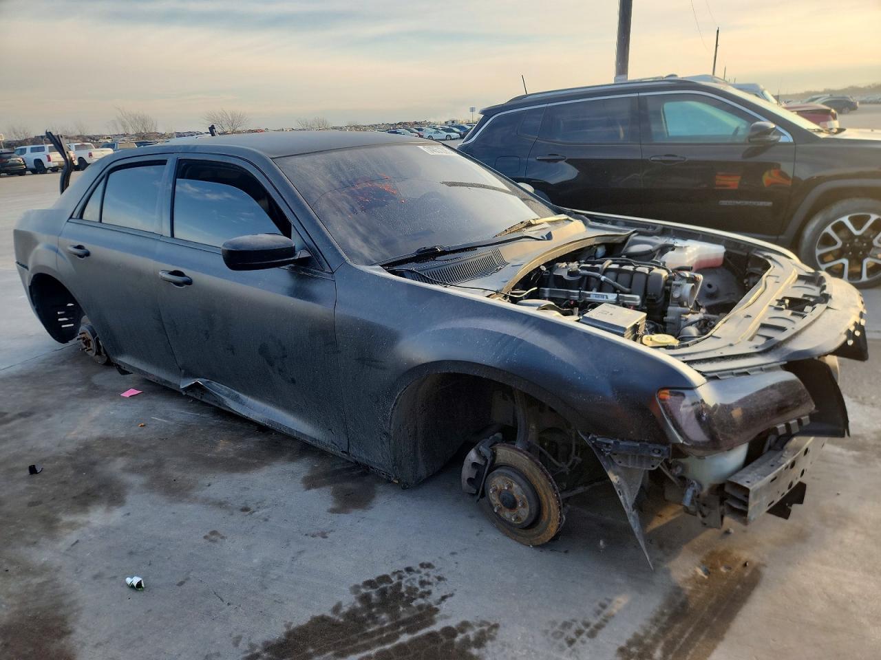 2011 Chrysler 300C - Image 4