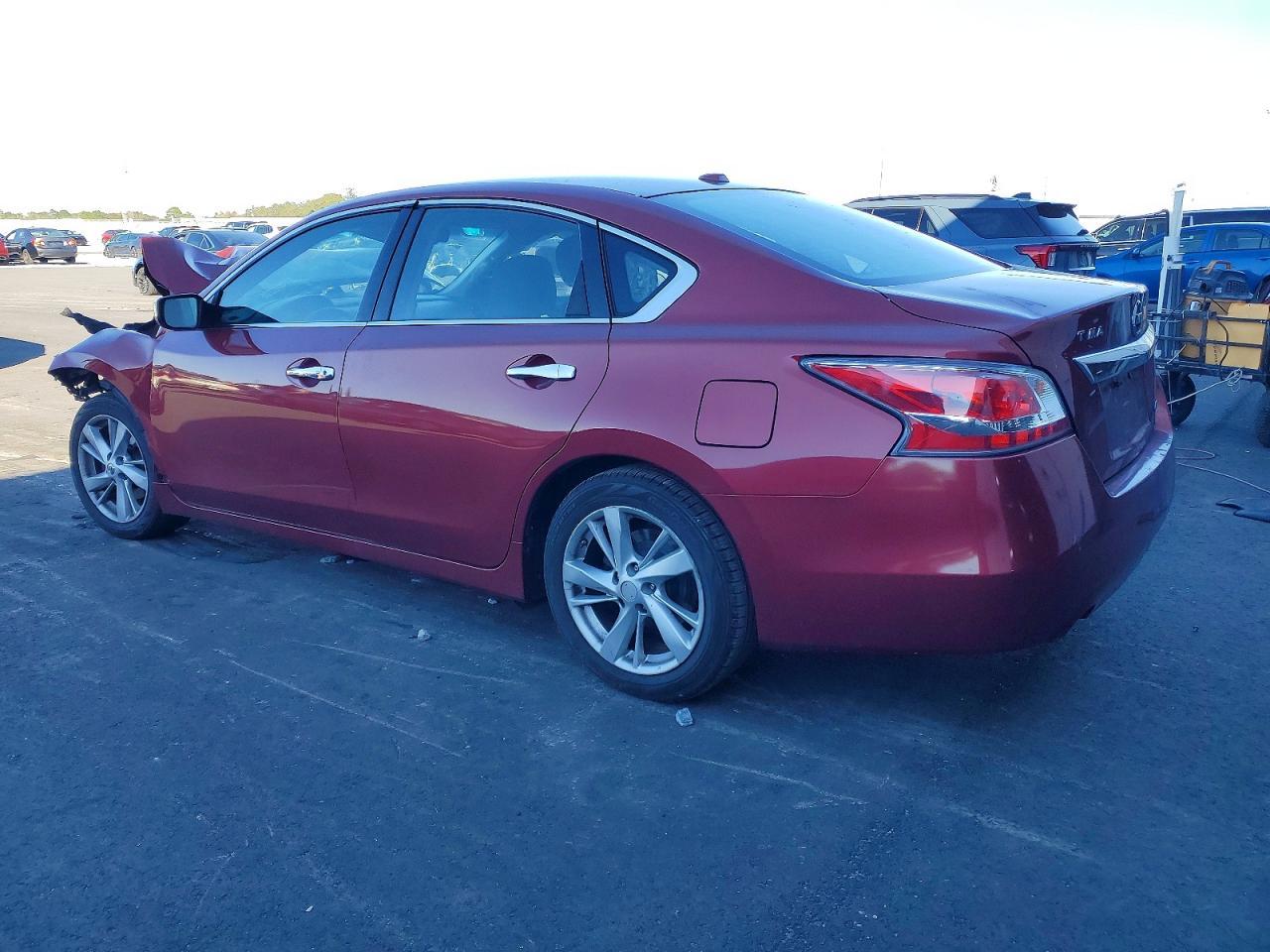 2014 Nissan Altima 2.5 - Фото 2