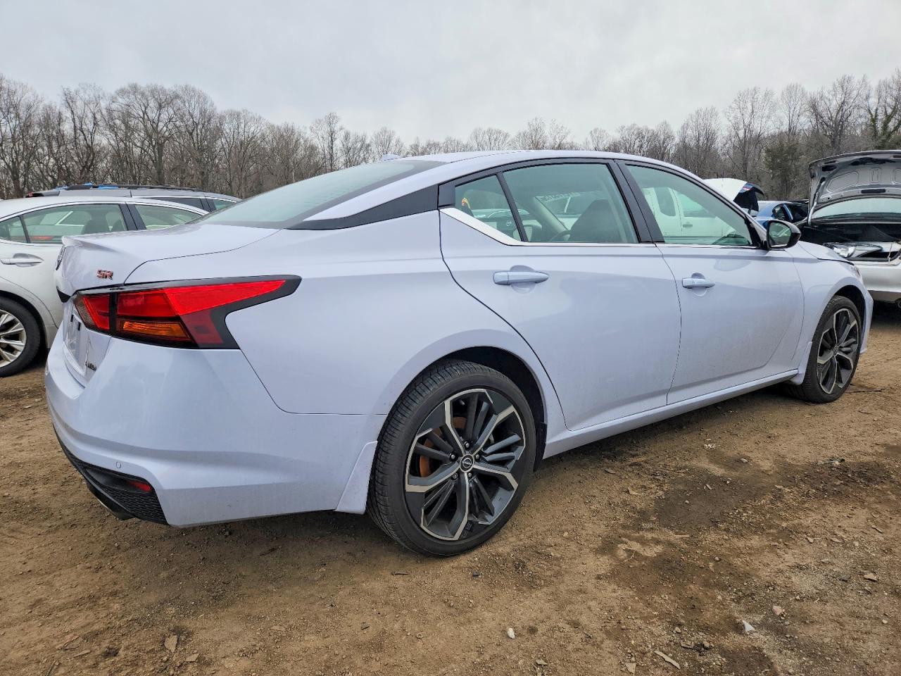 2024 Nissan Altima Sr - Image 3