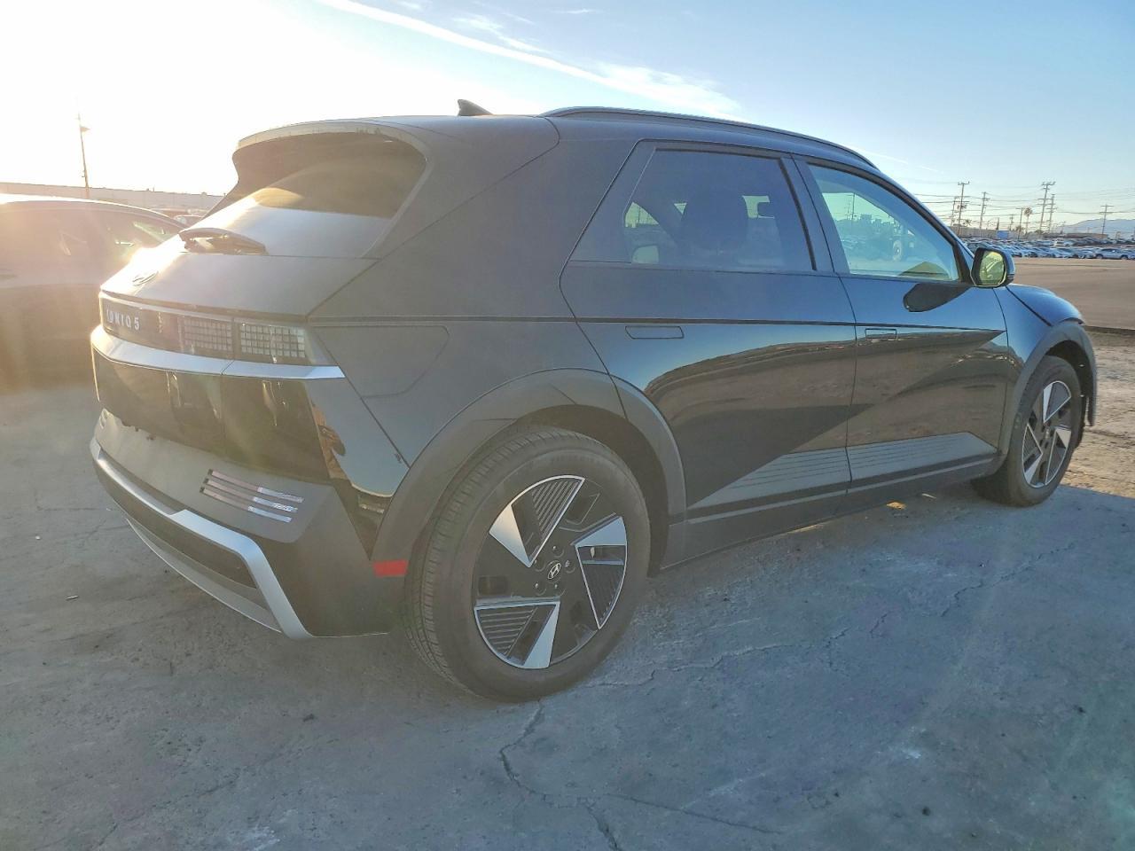 2025 Hyundai Ioniq 5 Sel - Image 3