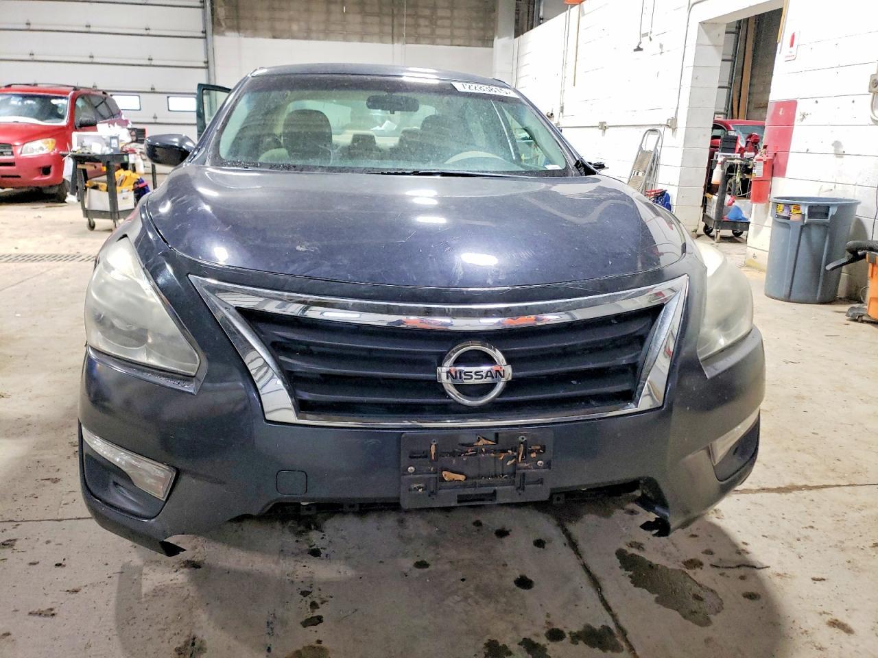 2015 Nissan Altima 2.5 S - Image 5