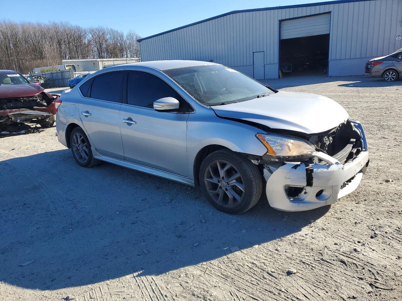 2015 Nissan Sentra S - Фото 4