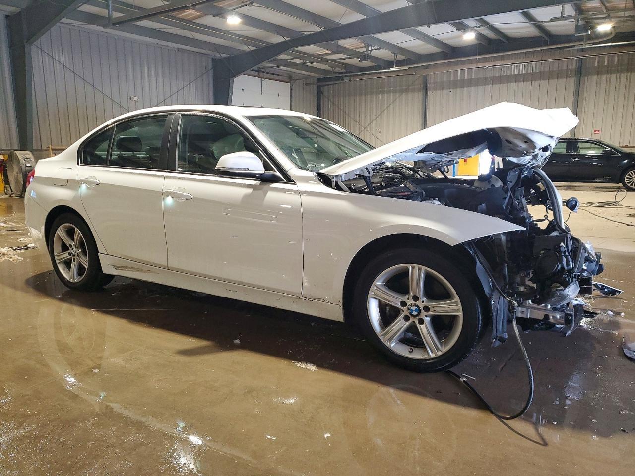 2015 BMW 320 I Xdri - Фото 4