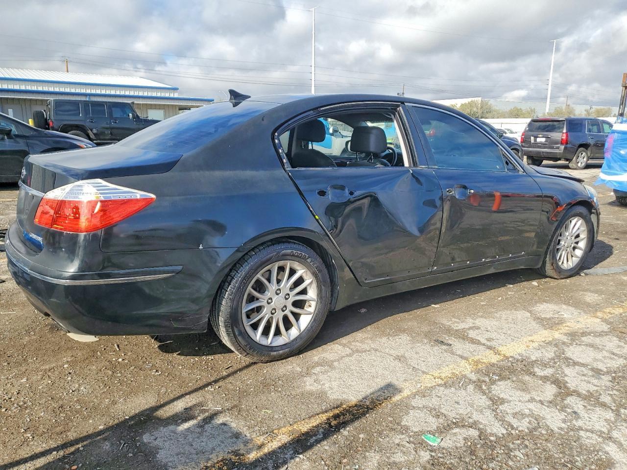 2009 Hyundai Genesis 3.8L - Image 3