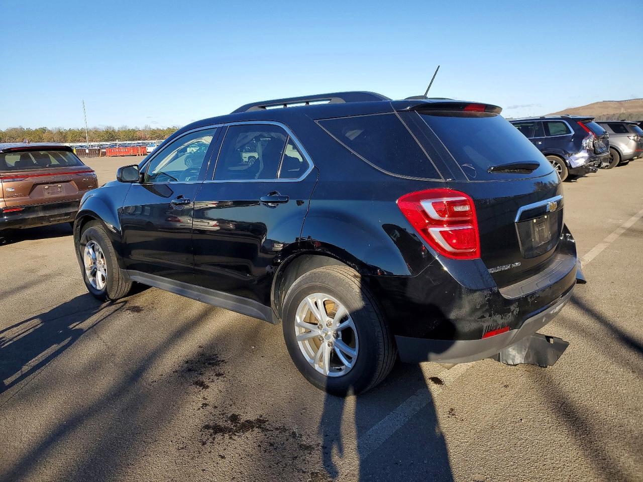 2017 Chevrolet Equinox Lt - Фото 2