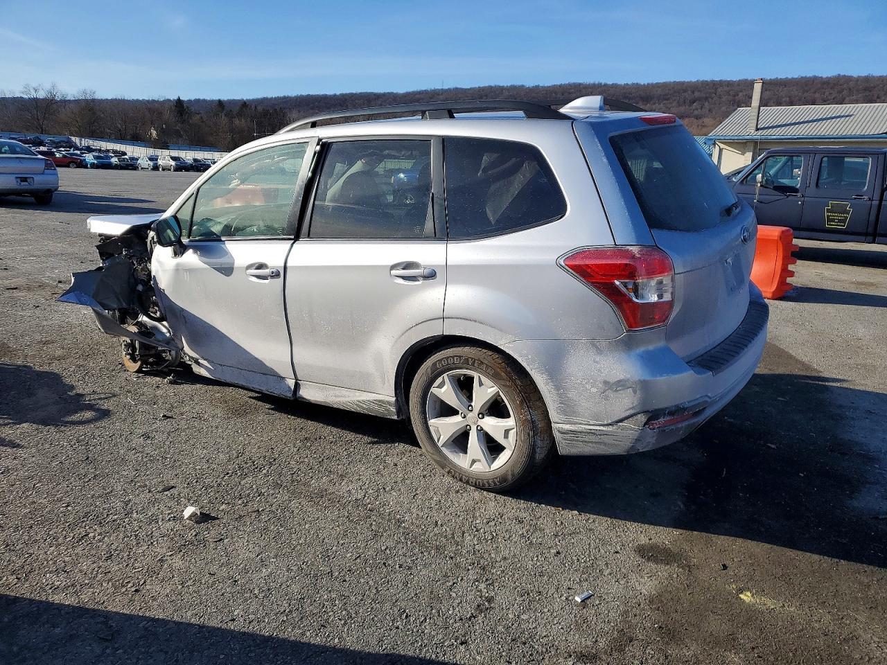 2016 Subaru Forester 2.5I Premium - Фото 2