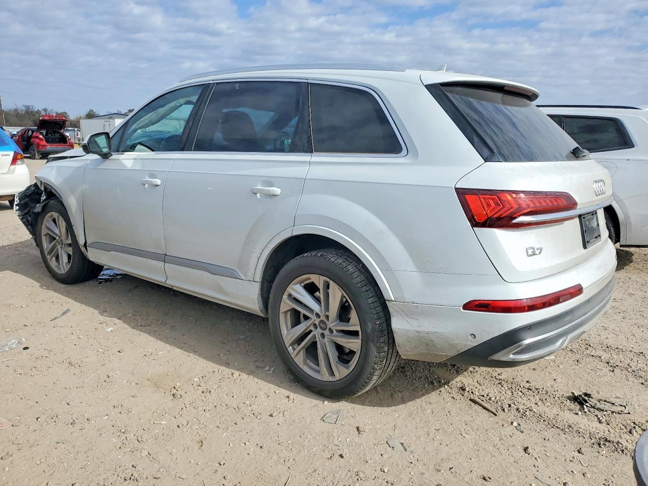 2021 Audi Q7 Premium Plus - Image 2