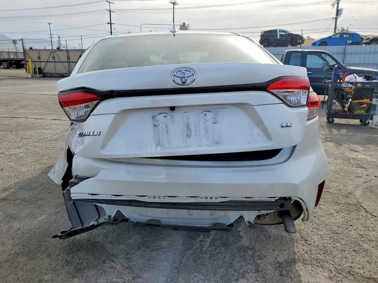 2020 Toyota Corolla Le - Image 6