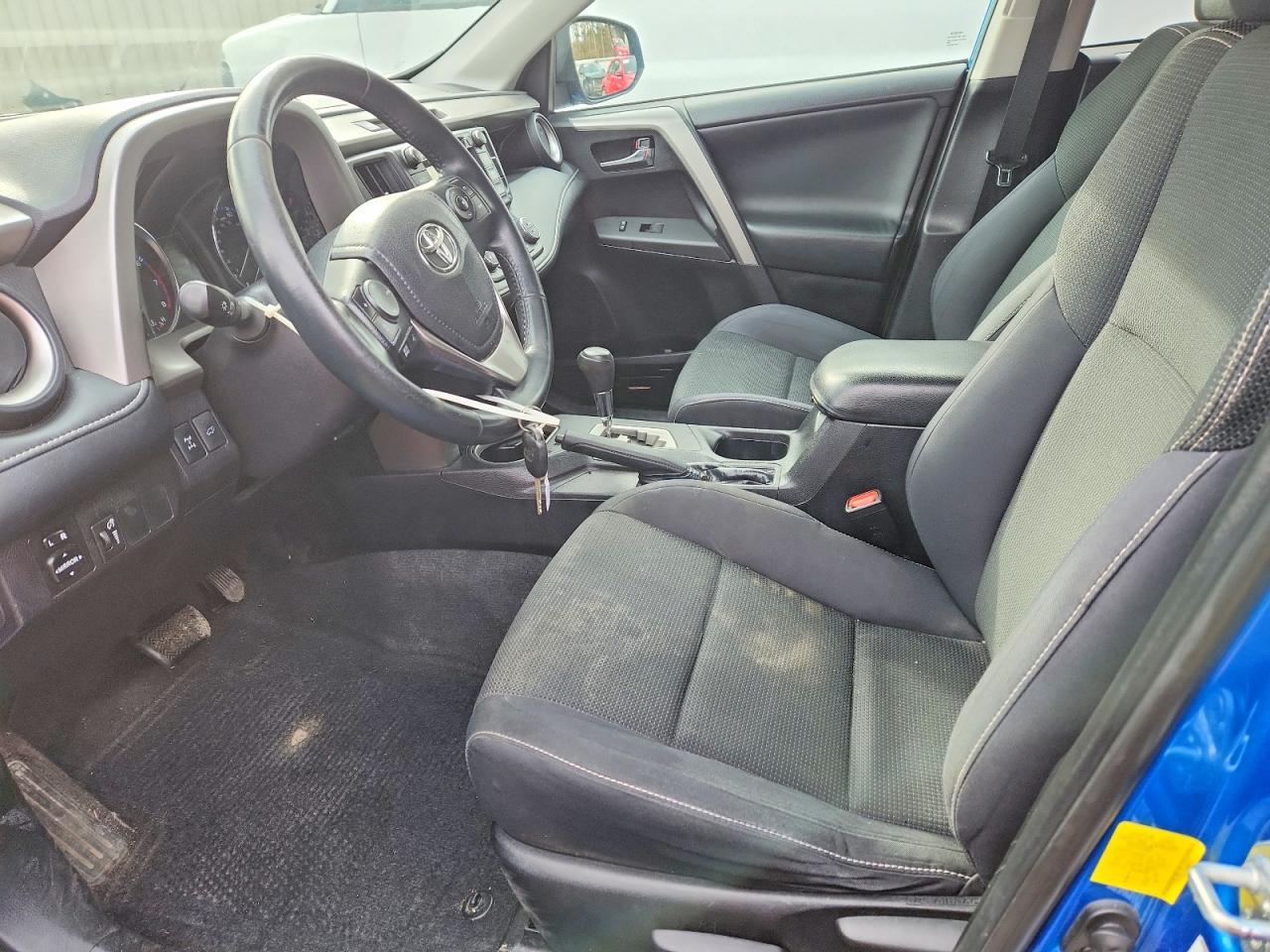 2016 Toyota Rav4 Xle - Image 7