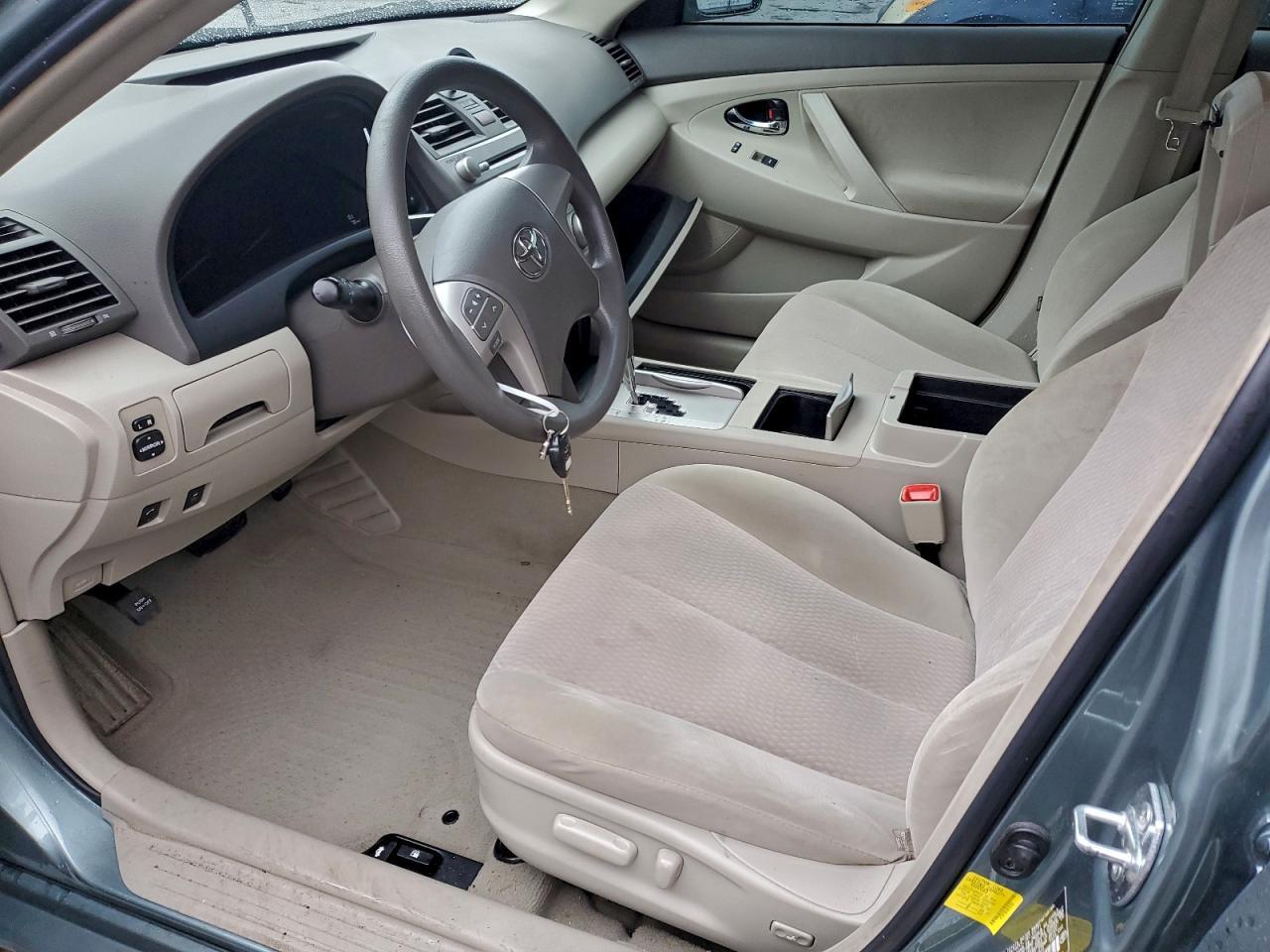 2011 Toyota Camry Base - Фото 7