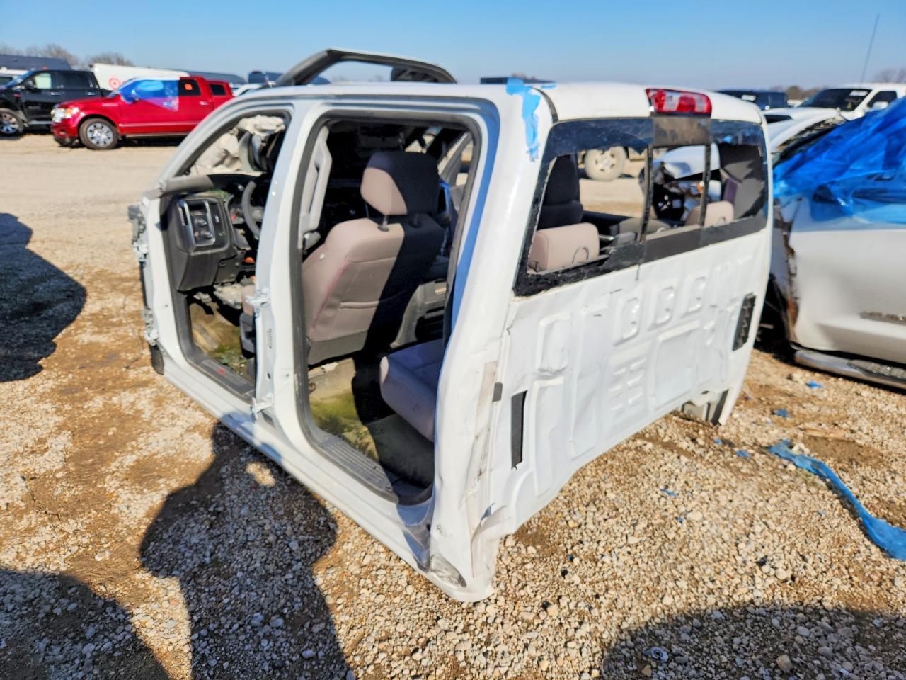 2017 Chevrolet Silverado - Фото 2