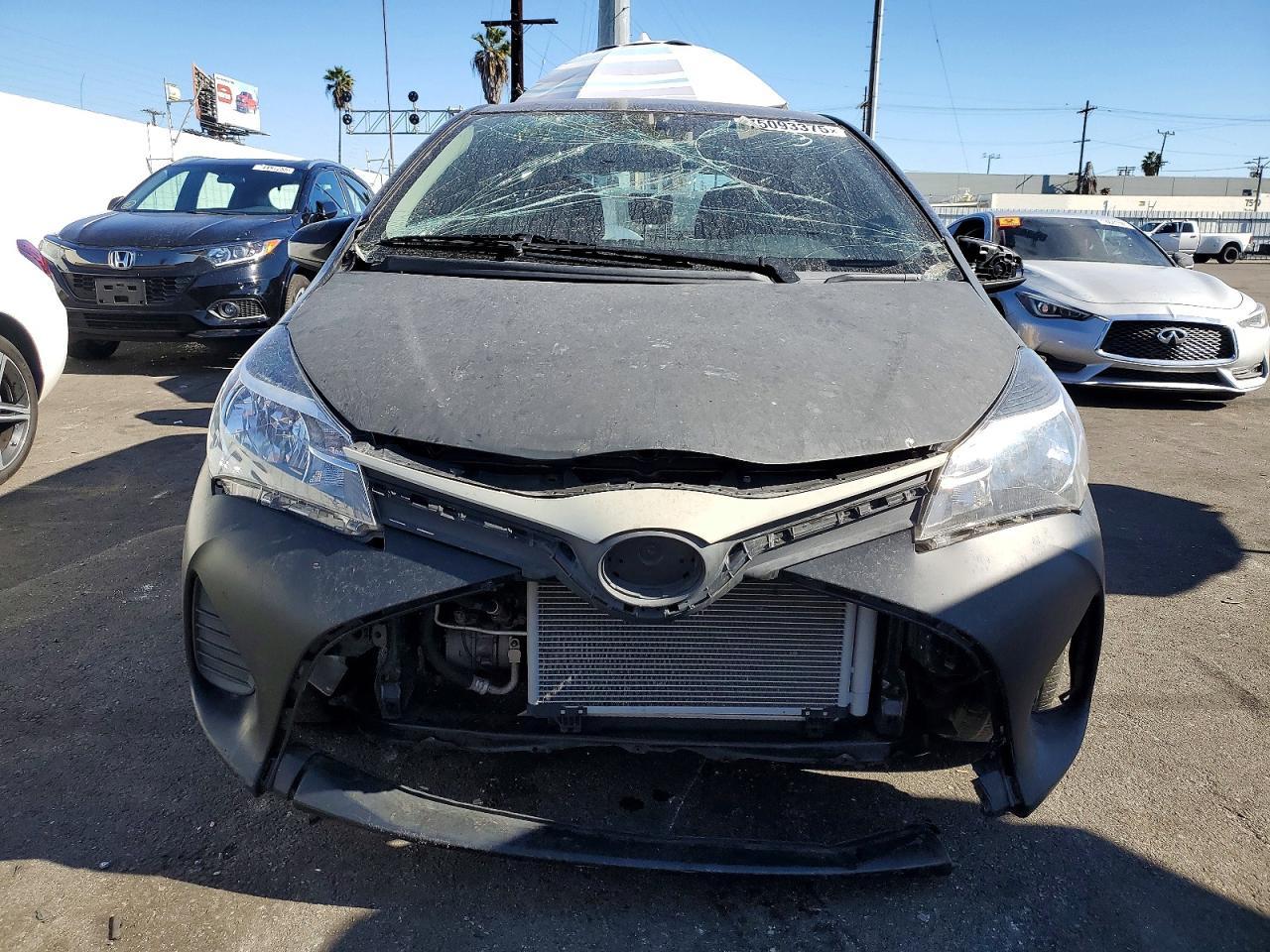 2015 Toyota Yaris - Фото 5