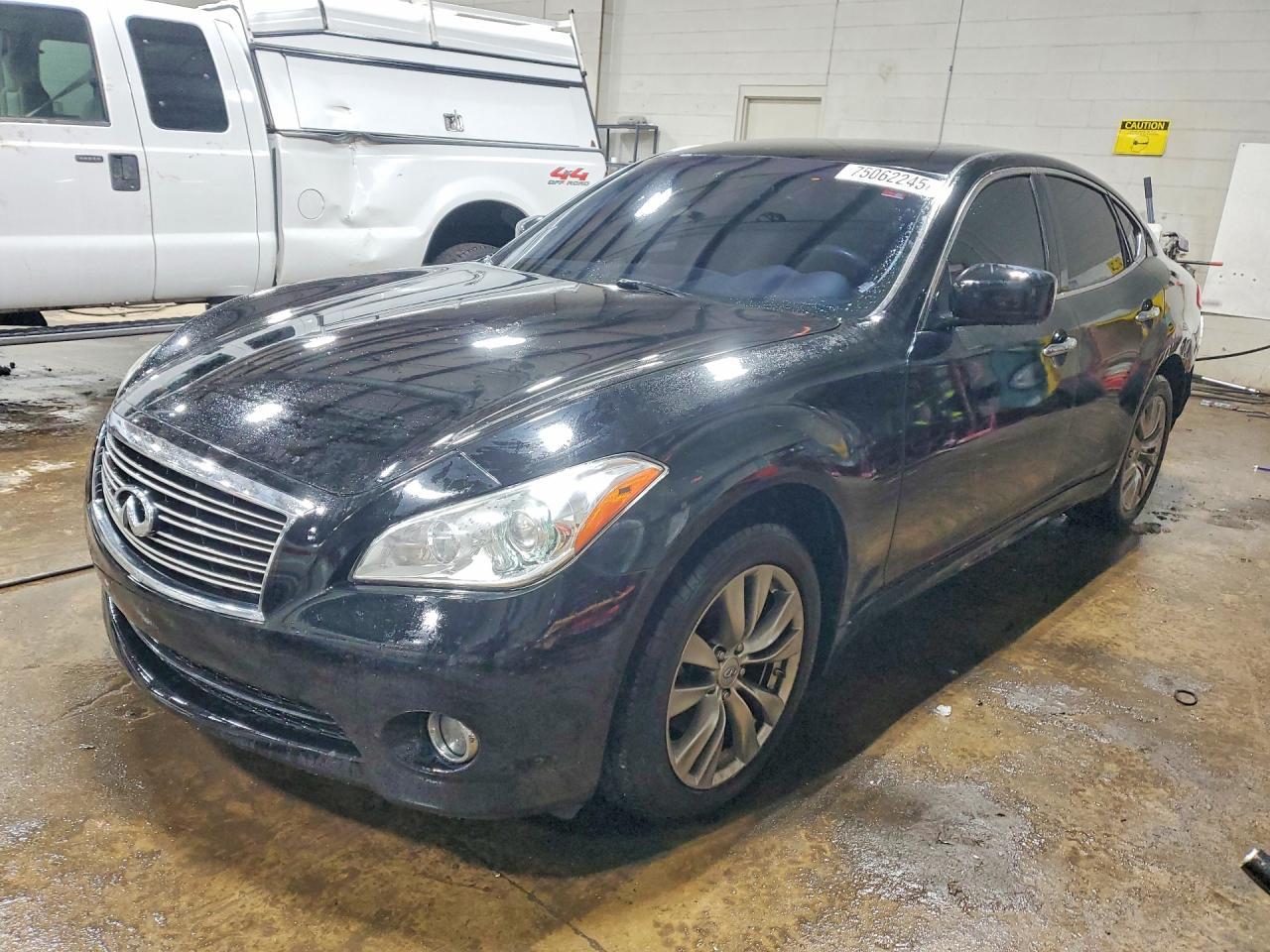 2013 Infiniti M37 X